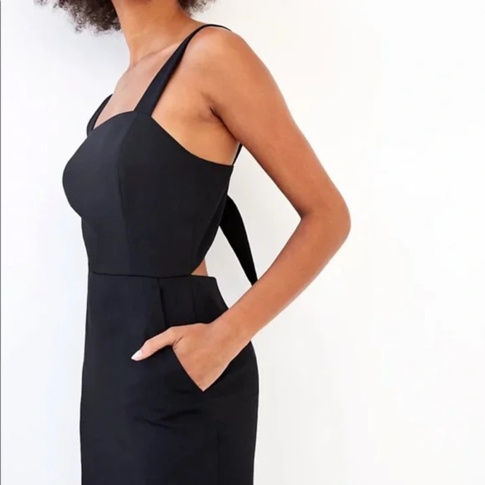 Aritzia Wilfred Ecoulement Black Sleeveless Dress